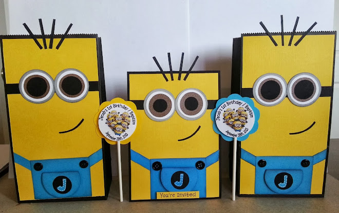 Minion's Paper Candy Bags / Invitation / Cupcake Toppers