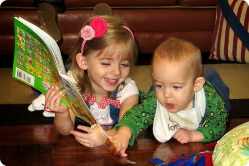 Elaine and Nehemiah read the Berenstein Bears