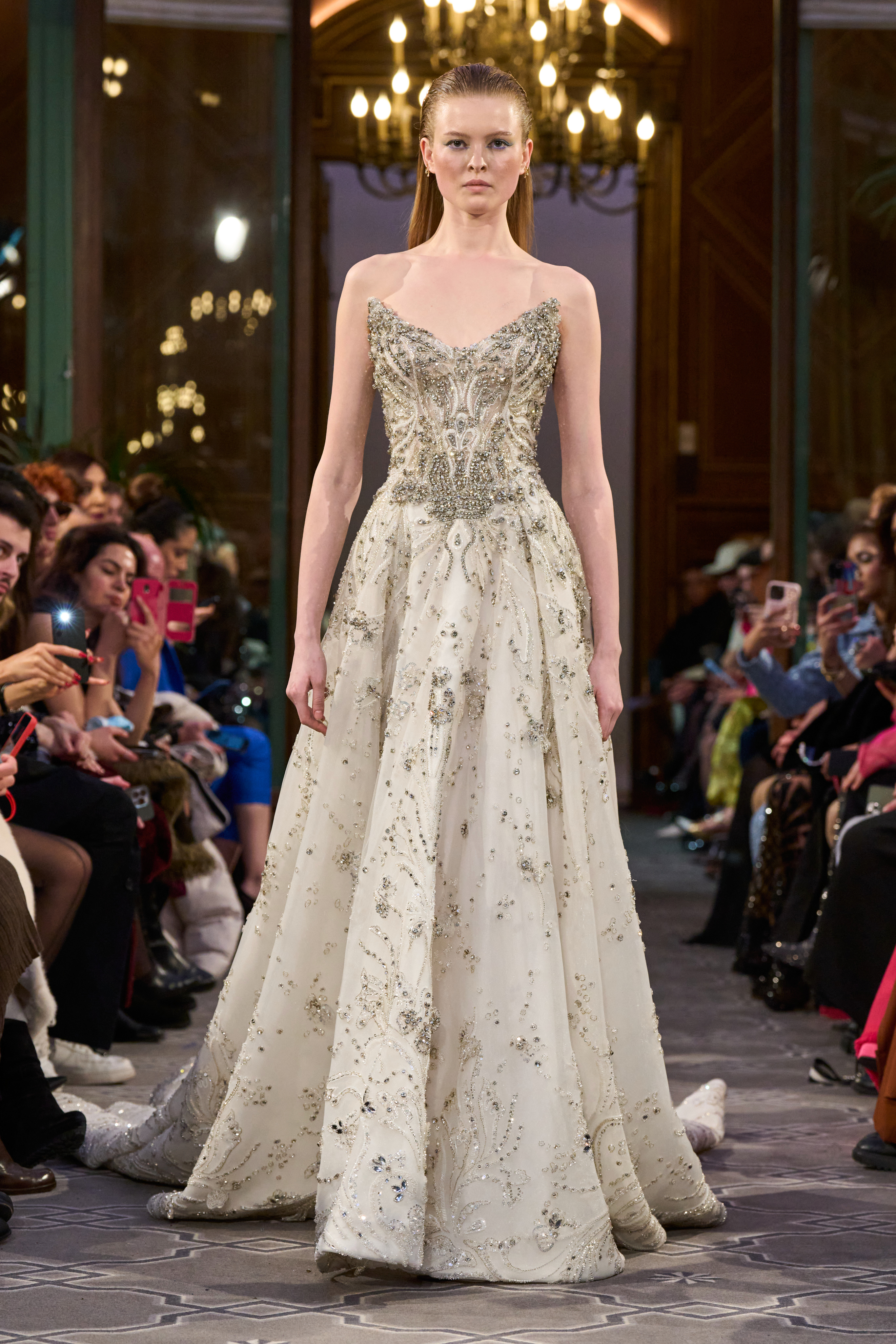 défilé Robert Abi Nader collection couture printemps-été 2024