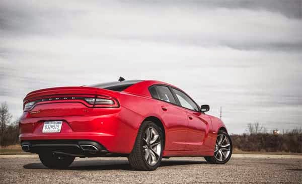 2015 Dodge Charger R/T Scat Pack Review