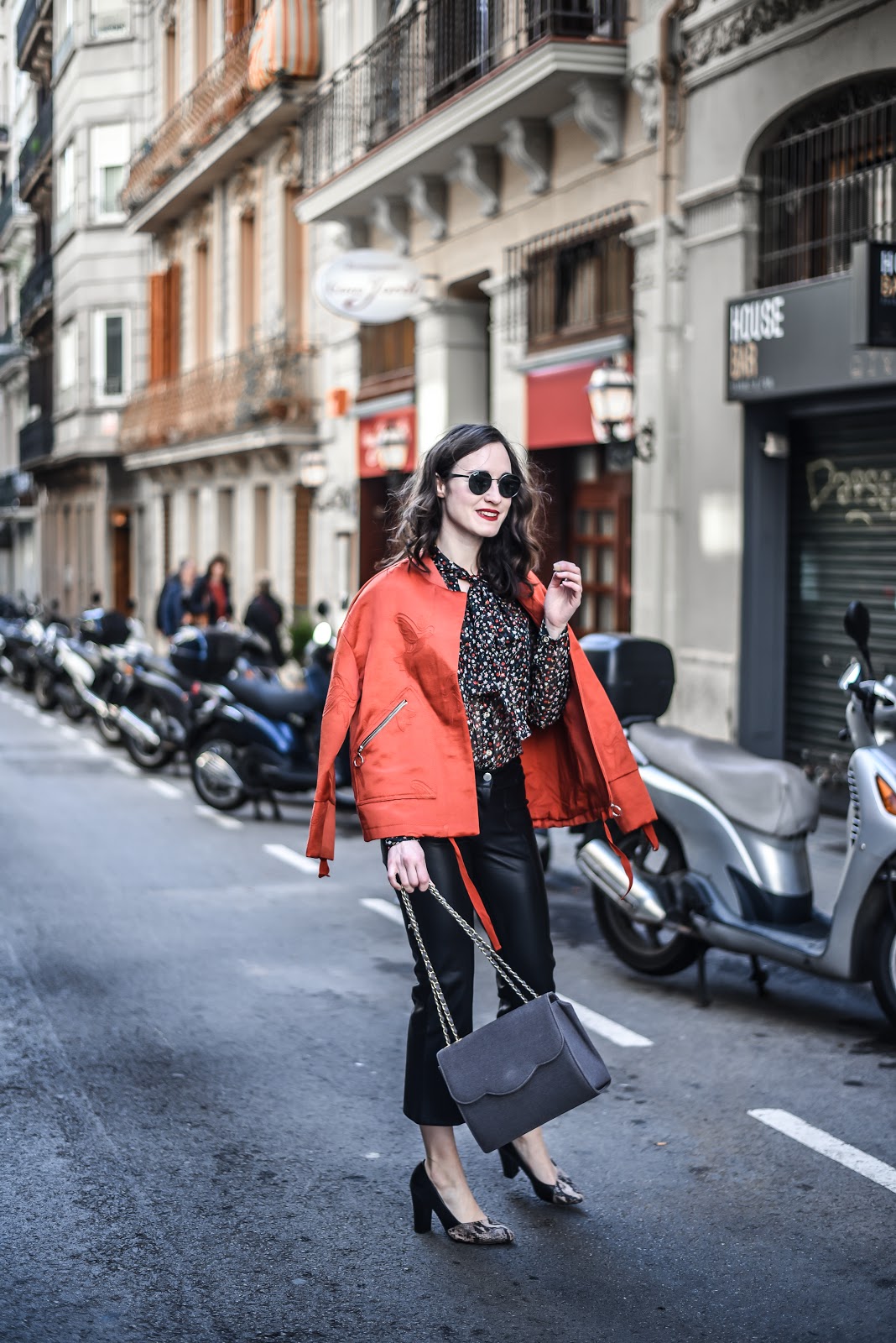 red_bomber_leather_pants_street_style