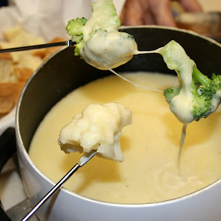 Fondue de Queijo - Você sabe cozinhar! Acredite!