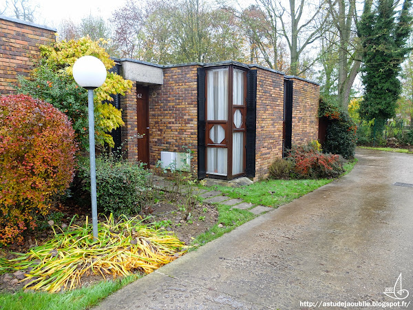 Roissy-en-Brie - Résidence Ascot  Architectes: Philippe & Martine Deslandes  Construction: 1971 