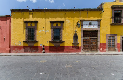 Em San Miguel de Allende (Guanajuato, México), by Guillermo Aldaya / PhotoConversa