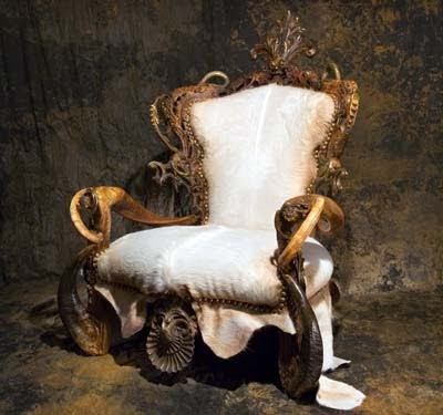  luxurious Baroque antique furniture