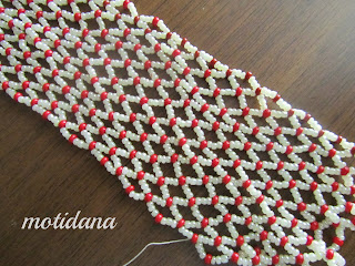 netting stitch in seed beads