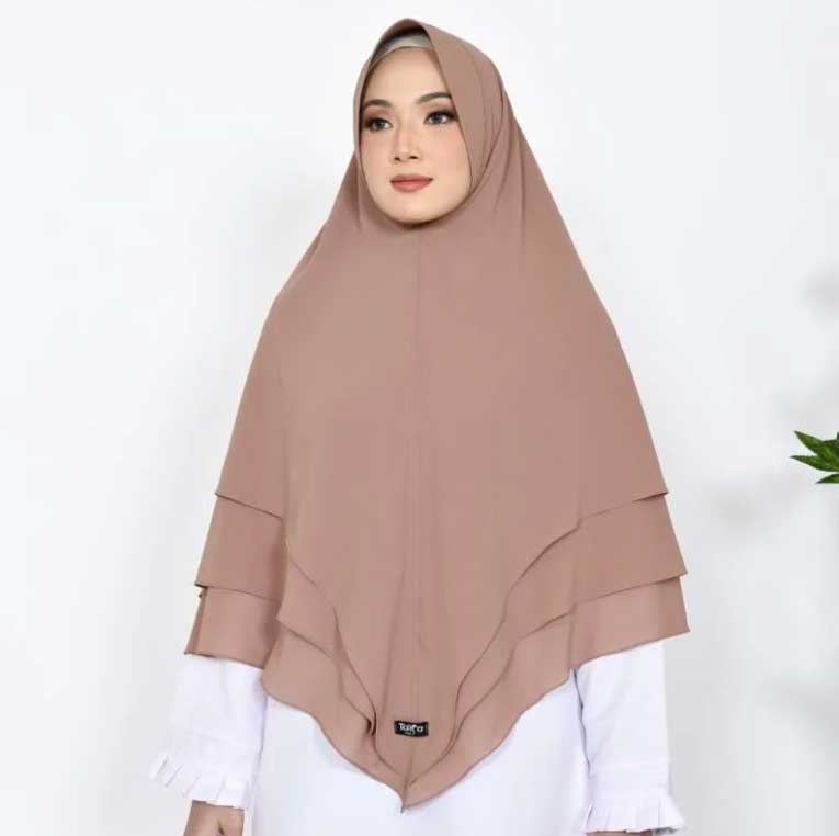 Hijab model Khimar juga menjadi salah satu tren terpopuler di tahun 2024