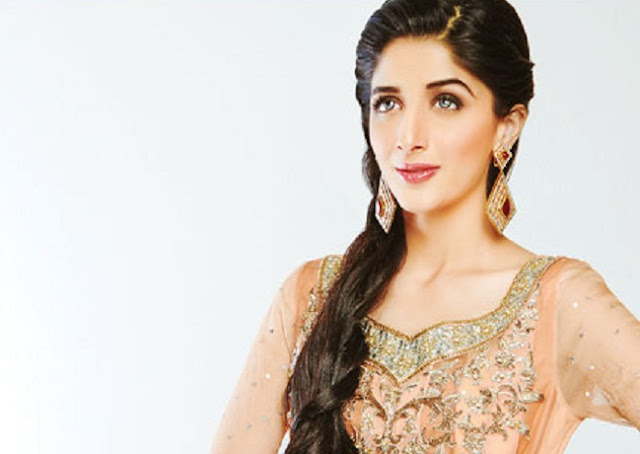 Beautiful Mawra Hocane HD Wallpaper