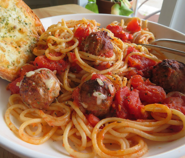 Spaghetti with Meatballs