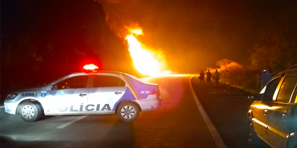 Acidente na BR-232, em Gravatá, deixa dois mortos e vários feridos