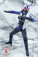 S.H. Figuarts Kamen Rider No. 0 13