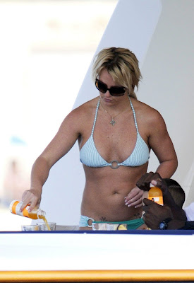 Britney Spears Bikini Photos in Sydney photos, Britney Spears Bikini Photos in Sydney pictures, Britney Spears Bikini Photos in Sydney images, Britney Spears Bikini Photos in Sydney