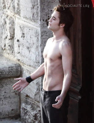 robert pattinson shirtless pictures. robert pattinson 2011