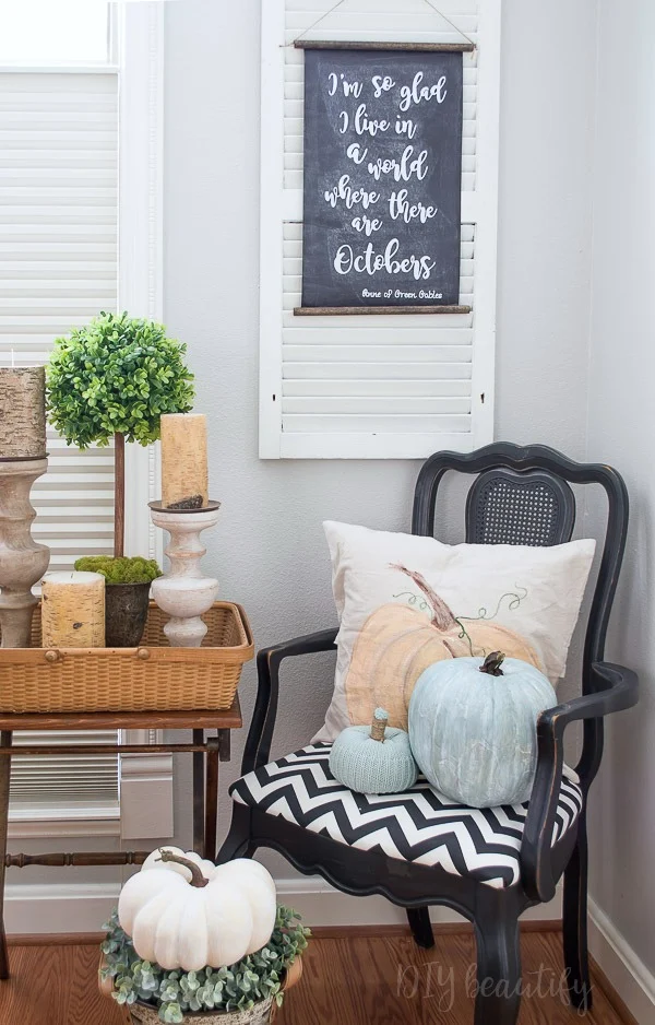 fall dining room vignette