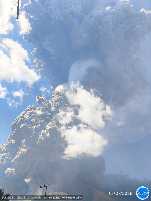 Gunung Lewotobi Laki-laki Kembali Erupsi, Masyarakat Diminta Waspada