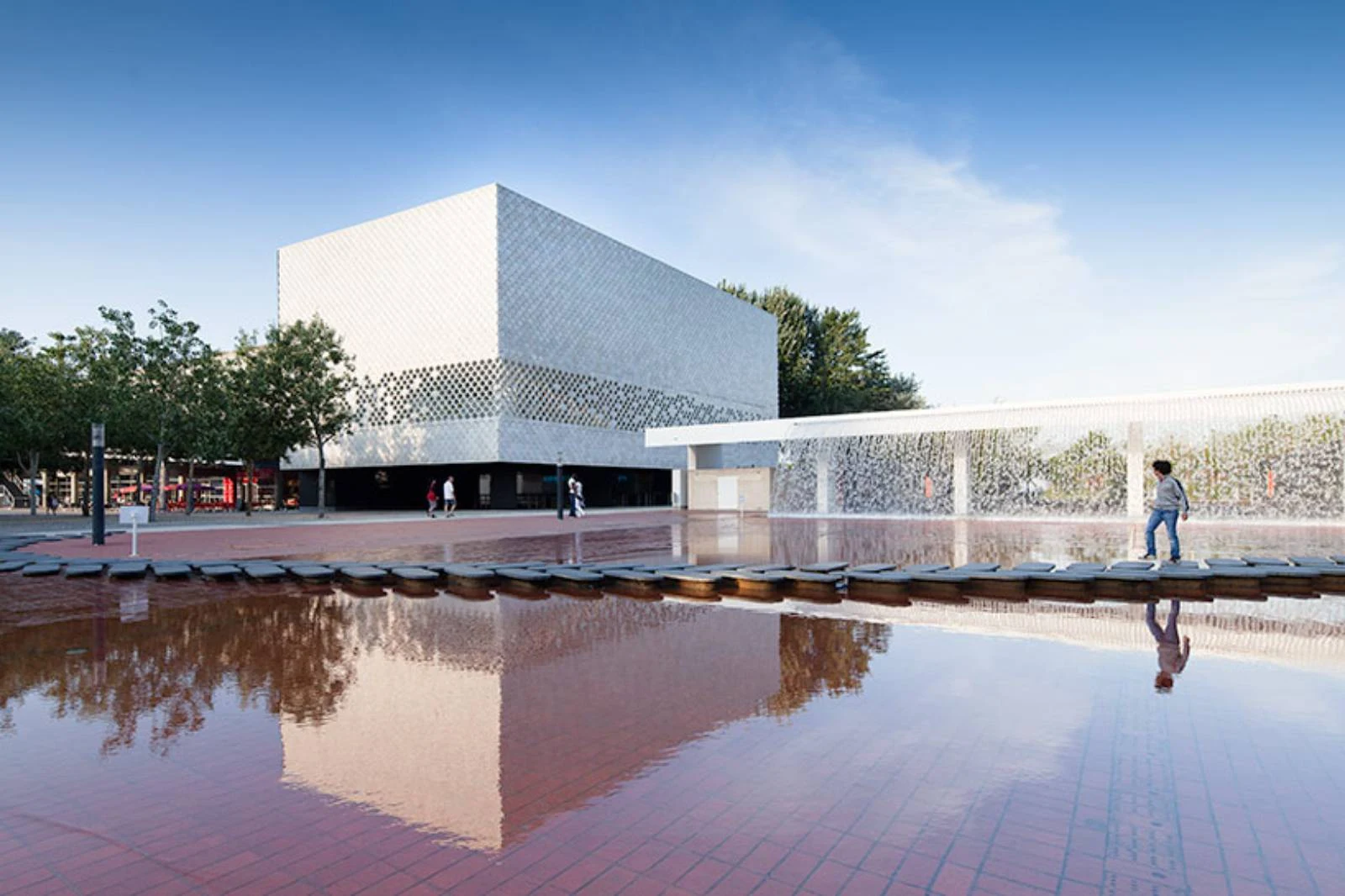 Lisbon Aquarium Extension by Campos Costa Arquitectos