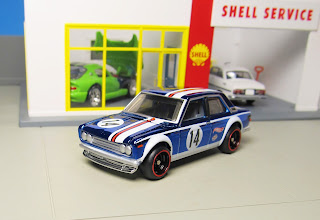 Hot Wheels red line Datsun Bluebird 510