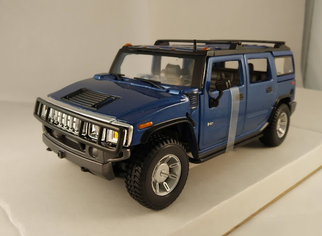 2003 Hummer H2 1:27