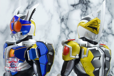 S.H. Figuarts -Shinkocchou Seihou- Kamen Rider Den-O Rod Form & Ax Form 01