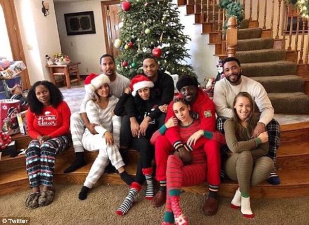 Christmas Photo Gone Viral With Wrong Connotations 