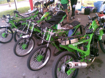 Gambar Motor-motor Drag Mitra Dinamis  Krian-Sidoarjo