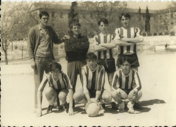5.-1966.-pie-izq.-der. Angel Carreira Prado, A. Muñoz  Alvarez, M. Bugallo Martinez,¿Luis Lazaro Martinez, en cuclillas- M.Perez  Casais, Mode_resize (1)