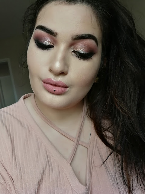 Makeup Mauve Obsessions Palette Huda Beauty 