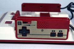 Botões quadrados do Famicom