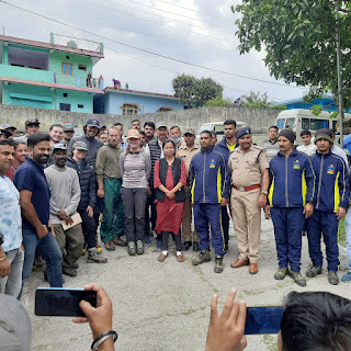 Trekkers rescued from pindari glacier uttarakhand