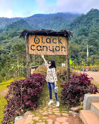 Camping Seru dan Pemandangan Memukau di Black Canyon Pekalongan