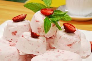  Strawberry Cream Freeze (Cilekli Parfe)