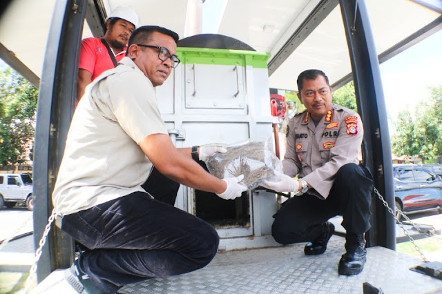 Polda NTB musnahkan ribuan gram ganja dan belasan sabu