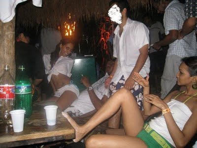  Nakid Women on Party Girls Semi Naked   Sexy Bikini Sri Lankan Party Girls Go Wild