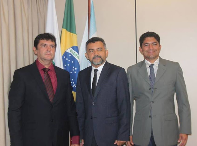 Brasília: Cleber Verde recebe em seu gabinete o pré-candidato a prefeito de Araioses Wellington  do Posto e o Prefeito de Paulino Neves Raimundo Lídio 