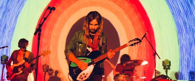 Tame Impala presenta su canción ‘Lost in Yesterday’