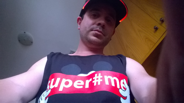 super me supreme blog deejay musica blogger scrittore tshirt 