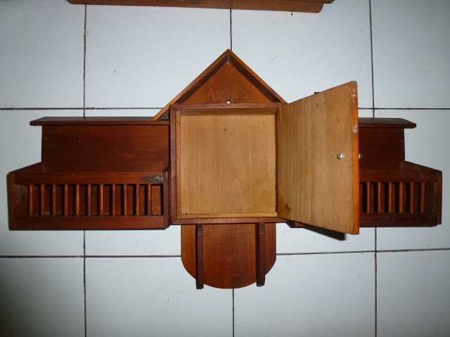 Budy Antiques Gallery Rak  Dinding Antik Untuk  Pajangan  