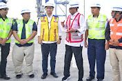 Menhub Tingkatkan Kinerja Pelabuhan Kuala Tanjung untuk Sambut Tol Baru