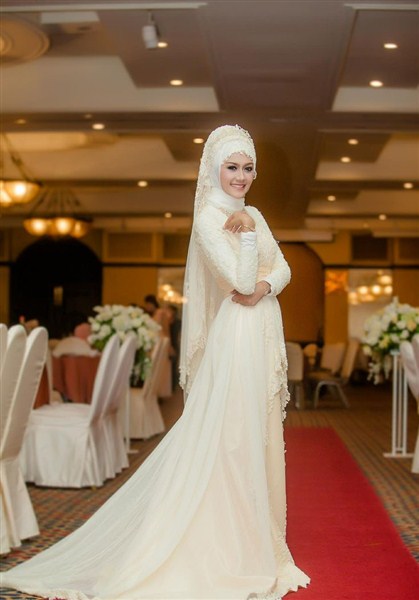 gaun pengantin muslimah yang mewah serta elegan terbaru 2016