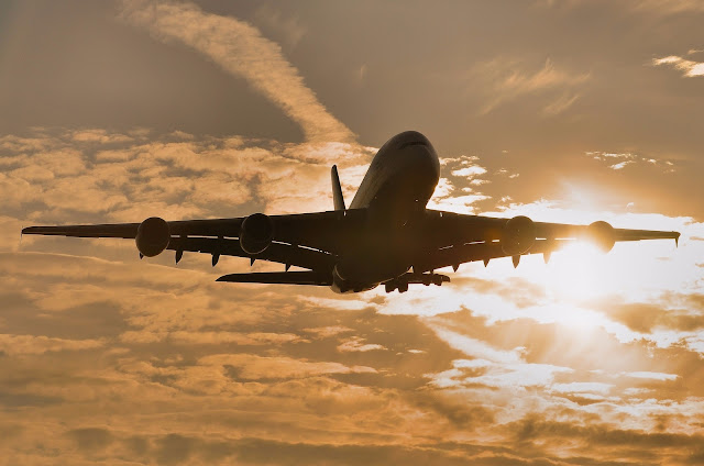 Singapore Airlines A380-800 Heathrow Silhouette