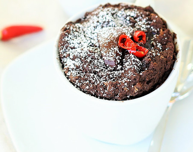 https://foodfeastrecipes.blogspot.com/2018/07/best-simple-chocolate-cake-homemade.html 