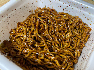 日清焼そばU.F.O.大盛 濃い濃い韓国風ジャージャー麺 完成