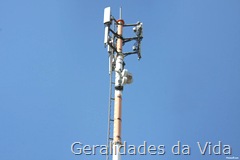 Antena de transmissão e recepção de sinal