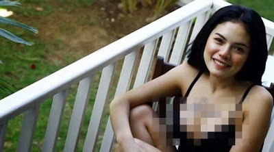 Nikita Mirzani Menebar Sensasi Lewat Foto Hot