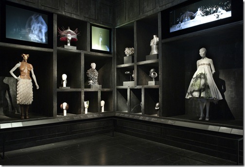 2-McQueenGalleryViewCabinetofCuriosities