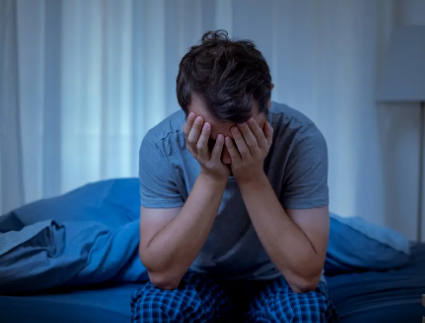 Tips to overcome habits that cause insomnia at night