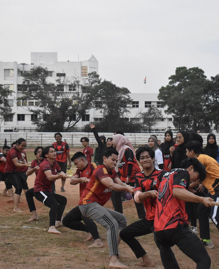 aktiviti sukan, belajar luar negara, kehidupan pelajar kampus