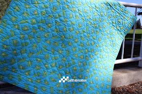 Hoppy green quilt back