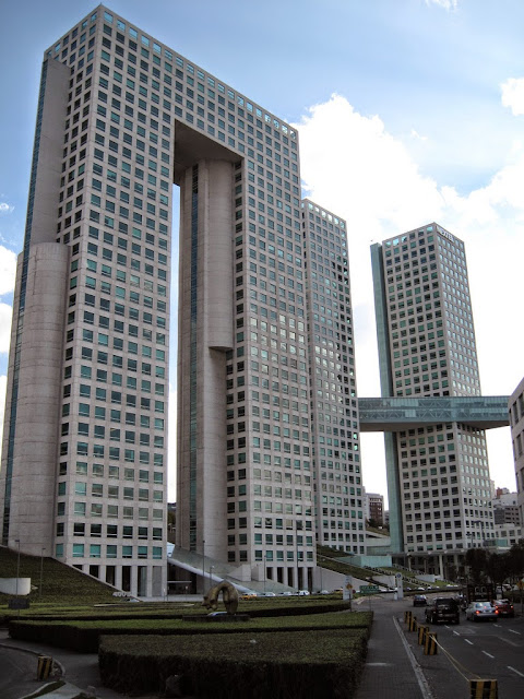 Arcos Bosques Corporativo | Teodoro González de Leon + Serrano + Tejeda + Skidmore | Torres Arcos 