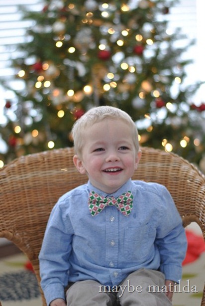 Christmas card photo pose